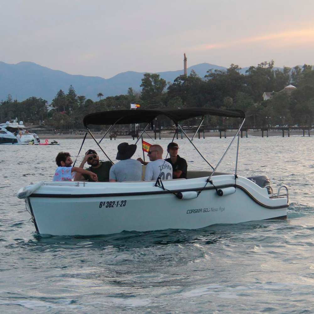 Amigos en Corsiva 505 tender barco para alquilar en Marbella