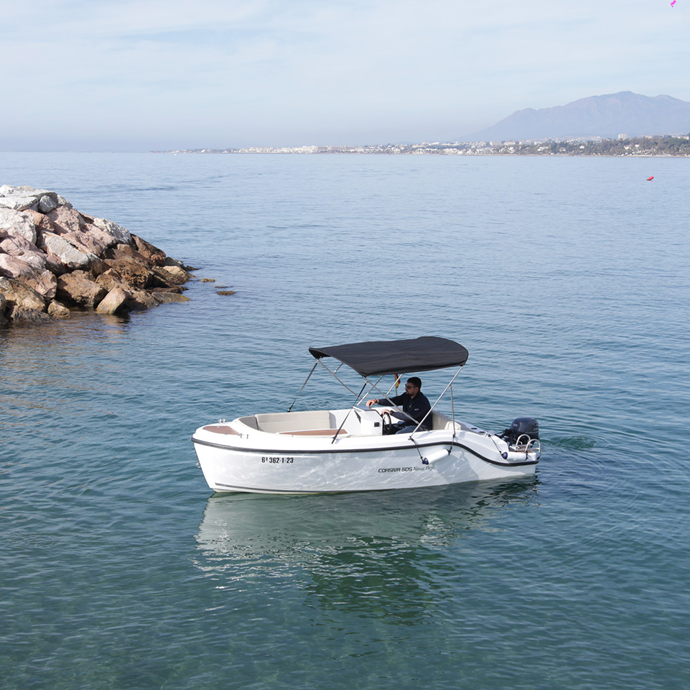 Barco para alquilar sin patrón o con patrón en Marbella